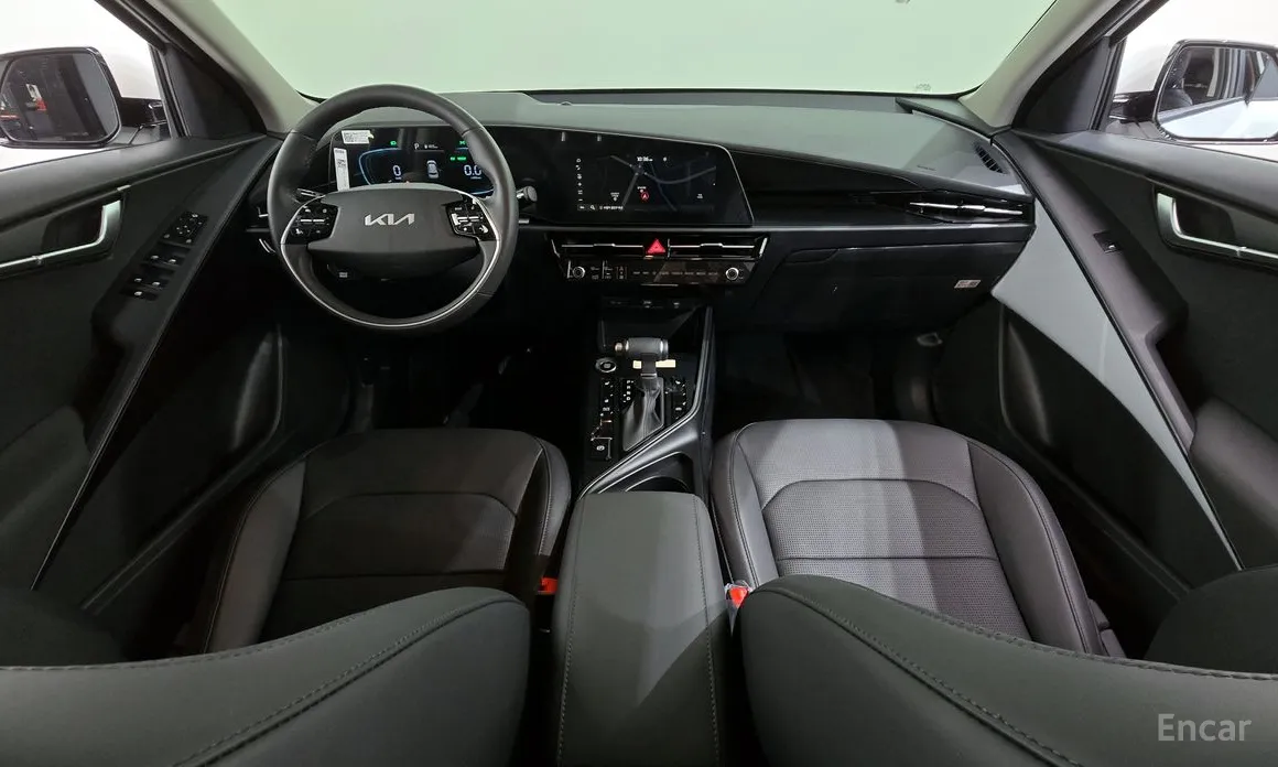 Фото 7 - Kia Niro