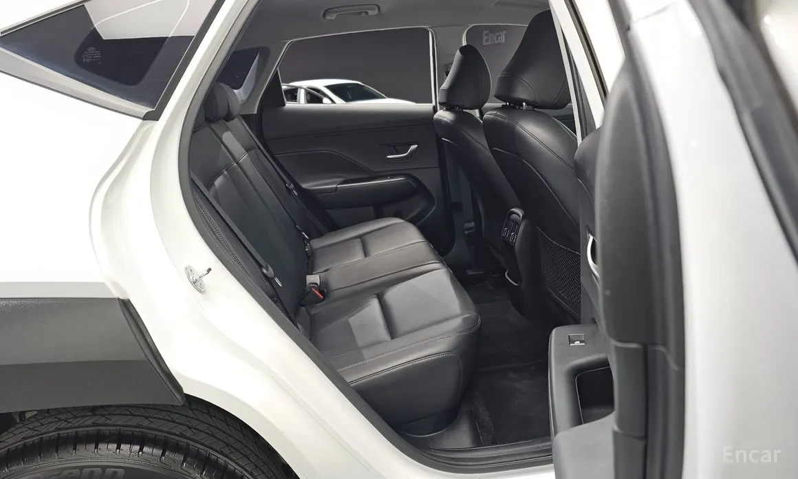 Фото 13 - Hyundai Kona