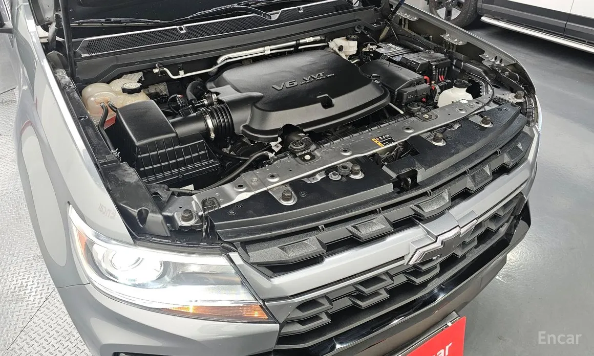 Photo 6 - Chevrolet Colorado