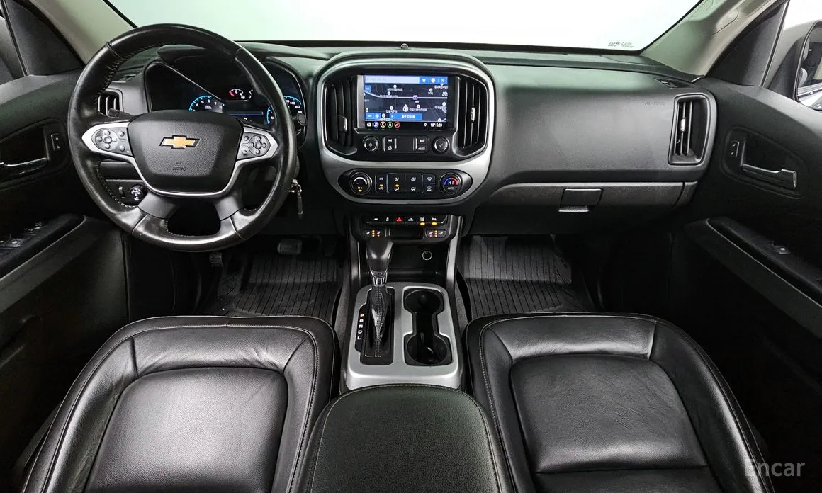 Photo 7 - Chevrolet Colorado