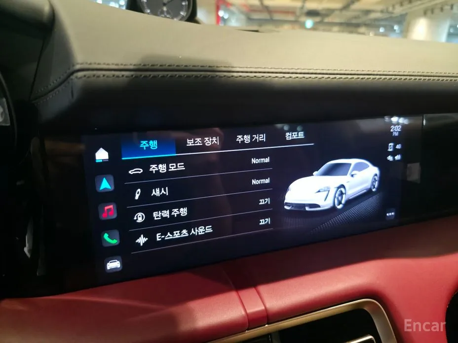 Фото 12 - Porsche Taycan