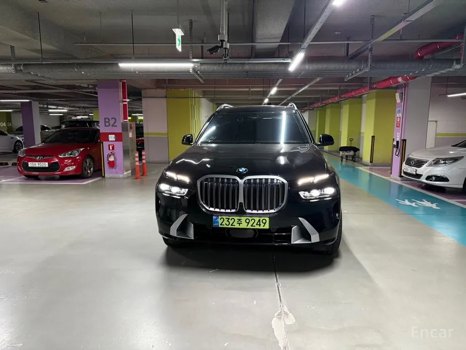 Фото 6 - BMW X7