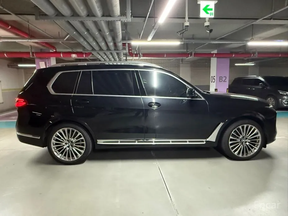 Фото 9 - BMW X7