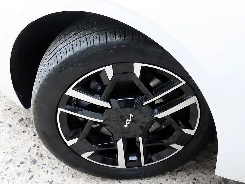 Фото 20 - Kia K8