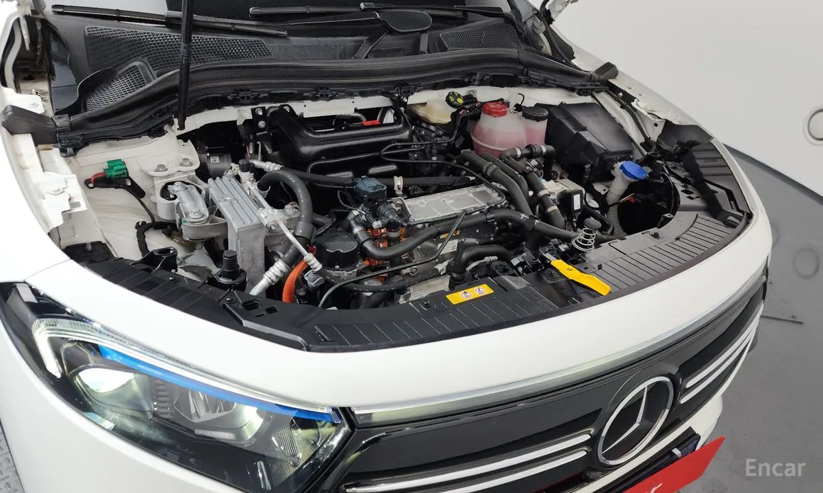 Фото 6 - Mercedes-Benz EQA