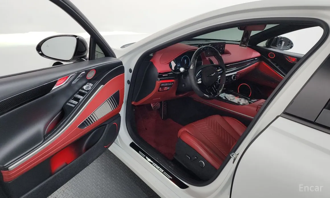 Фото 10 - Genesis G80