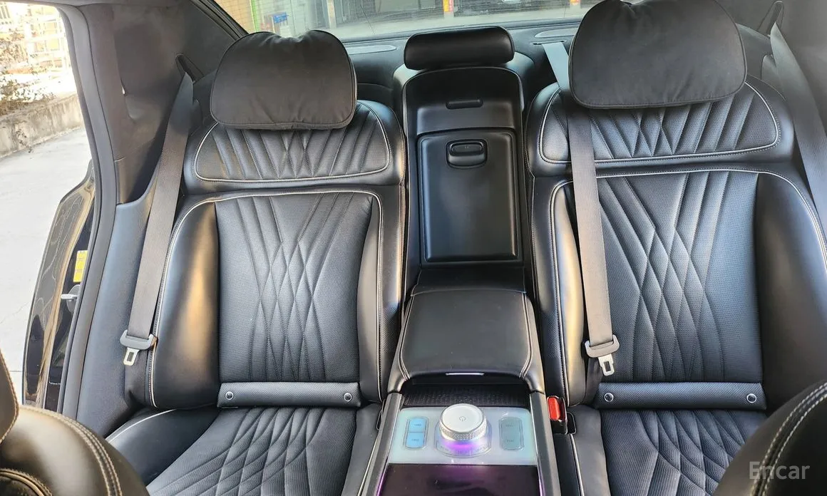 Фото 14 - Genesis G90