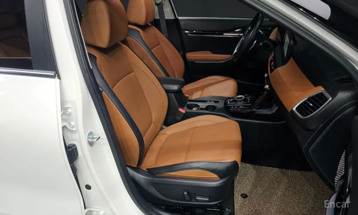 Фото 10 - Kia Seltos