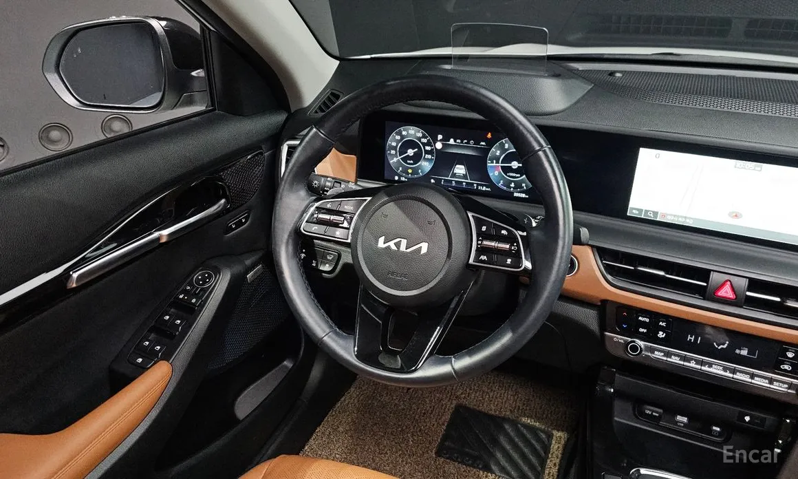 Фото 13 - Kia Seltos