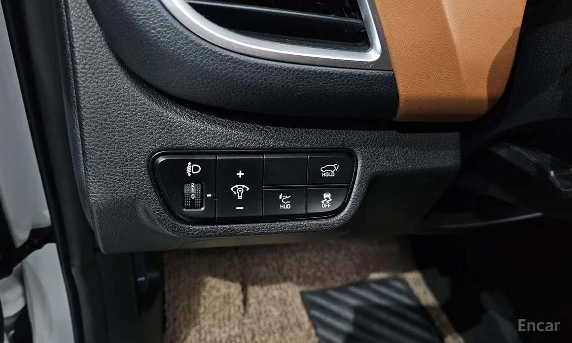 Фото 14 - Kia Seltos