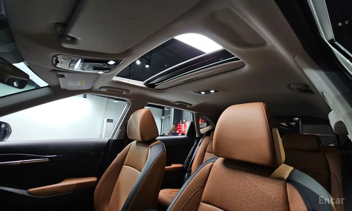 Фото 18 - Kia Seltos