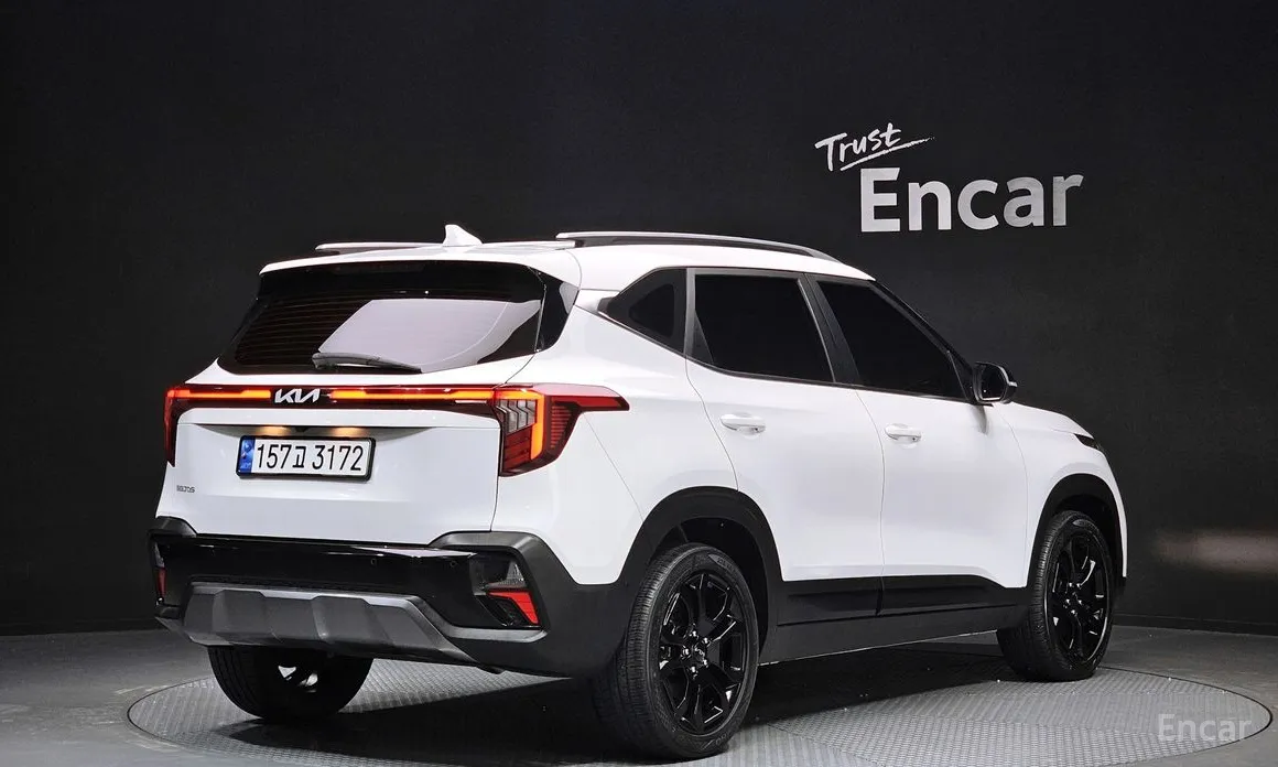 Фото 2 - Kia Seltos