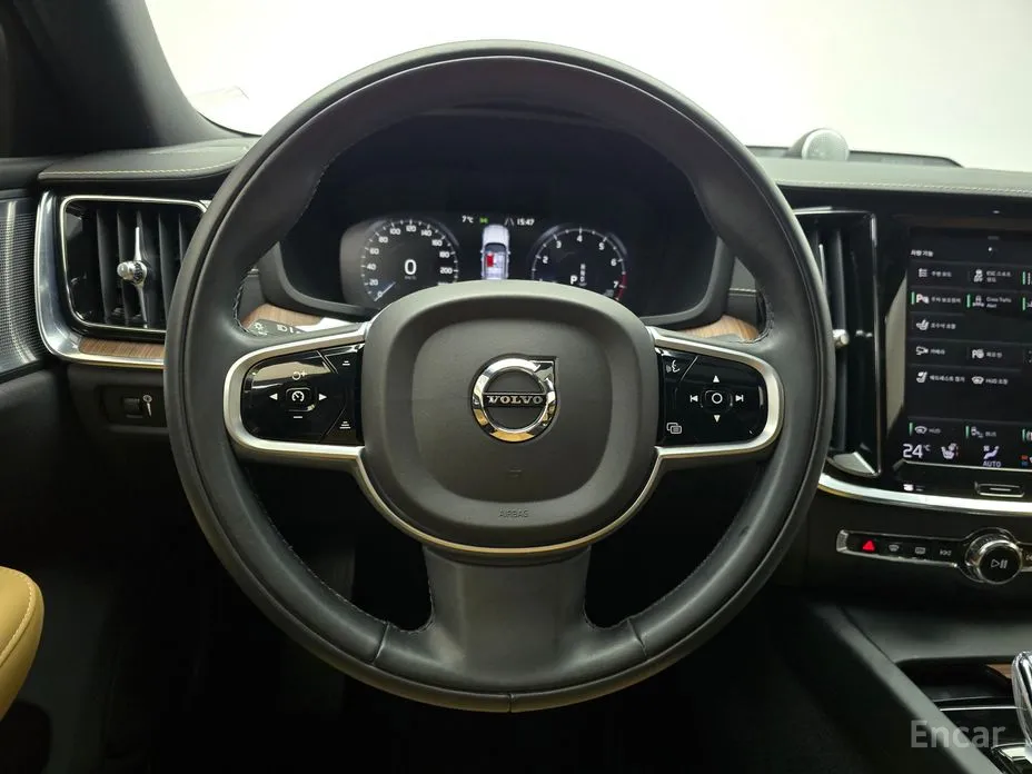 Фото 14 - Volvo S60