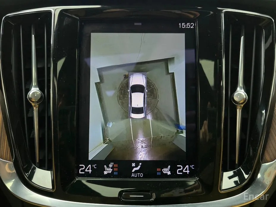 Фото 16 - Volvo S60