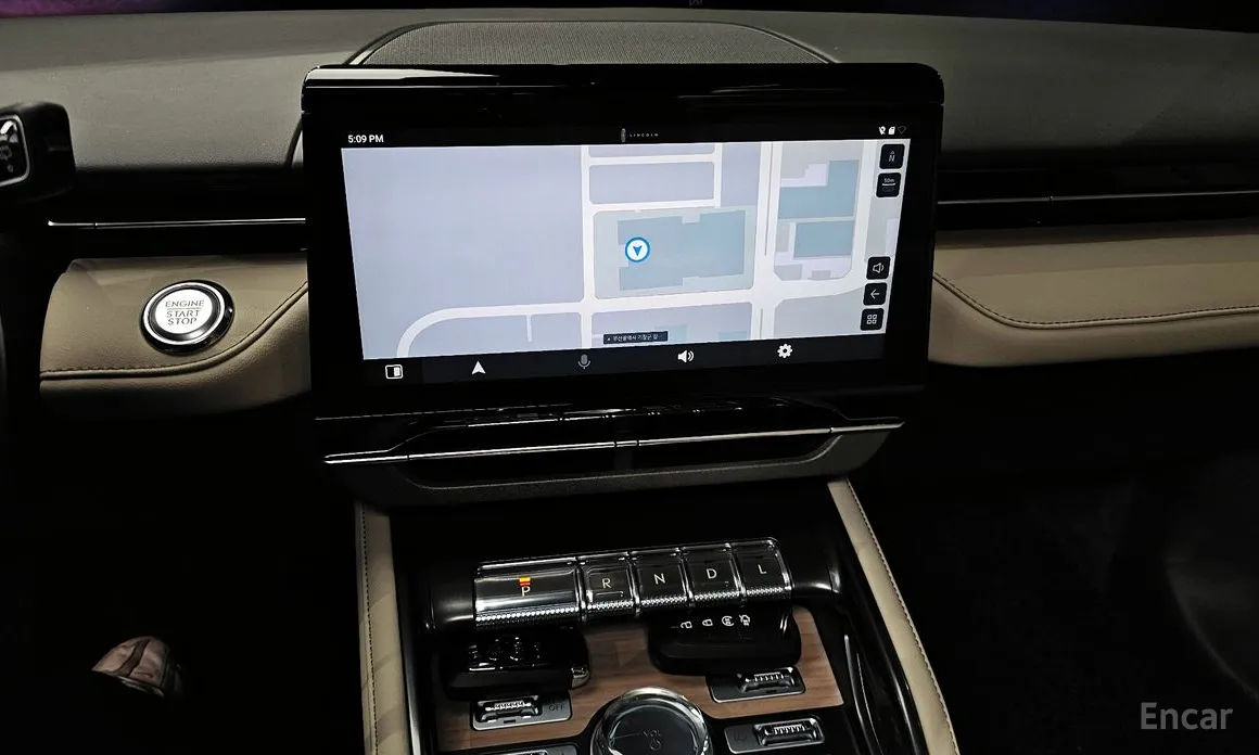 Фото 17 - Lincoln Nautilus