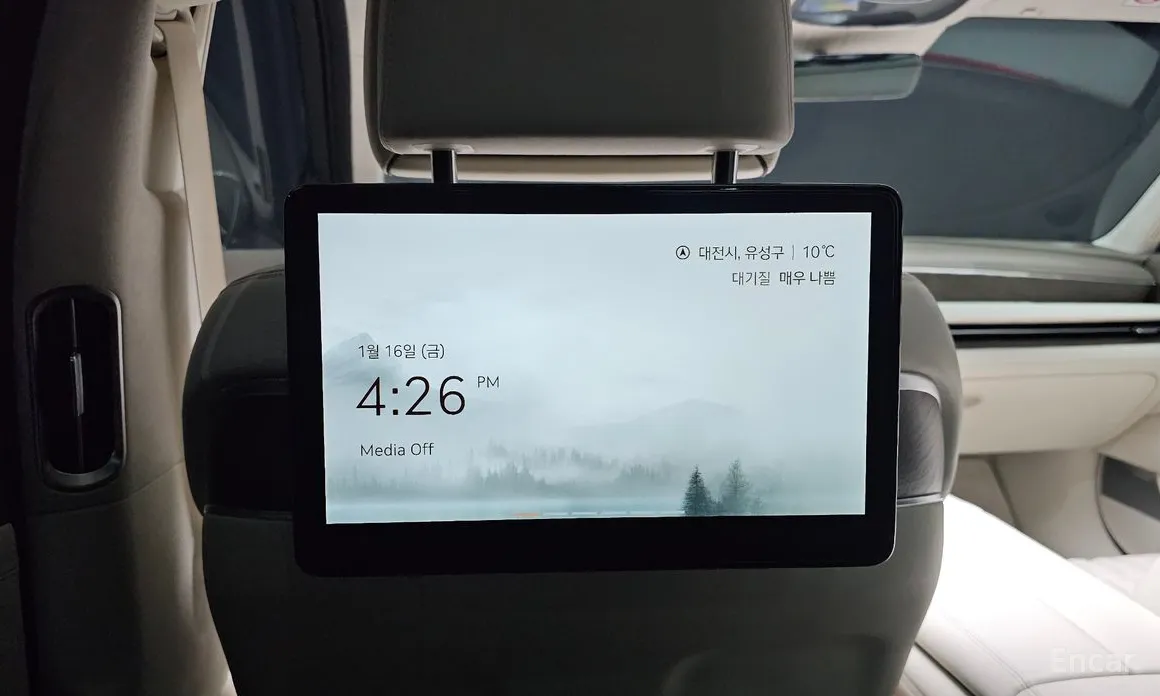 Фото 19 - Genesis G90