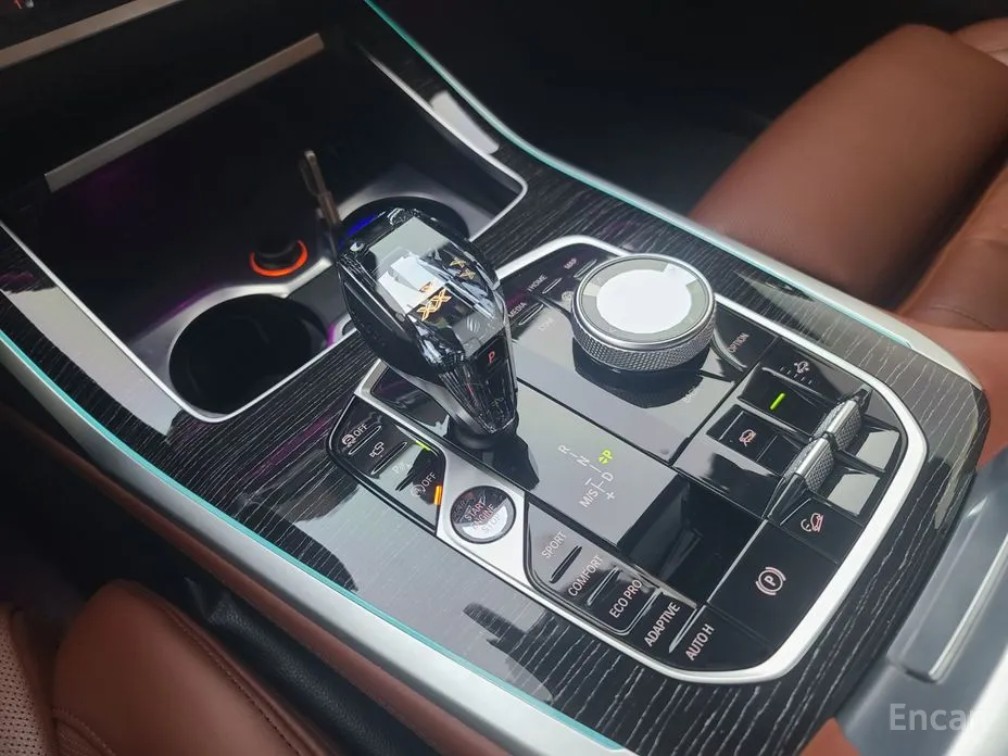 Фото 9 - BMW X7
