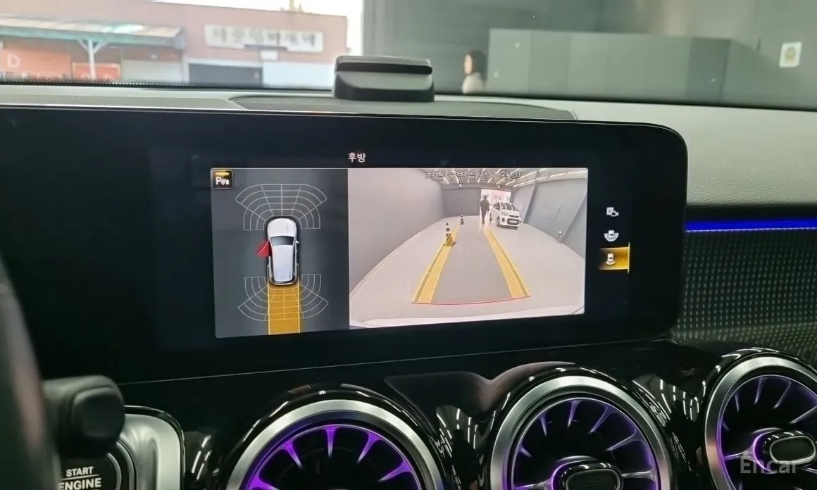 Фото 12 - Mercedes-Benz GLB-Class