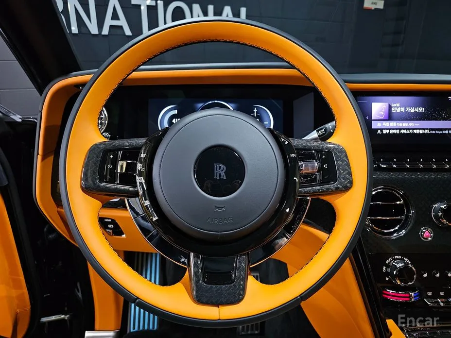 Фото 11 - Rolls-Royce Cullinan