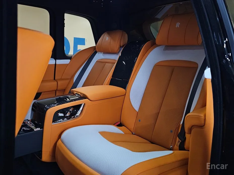 Фото 16 - Rolls-Royce Cullinan