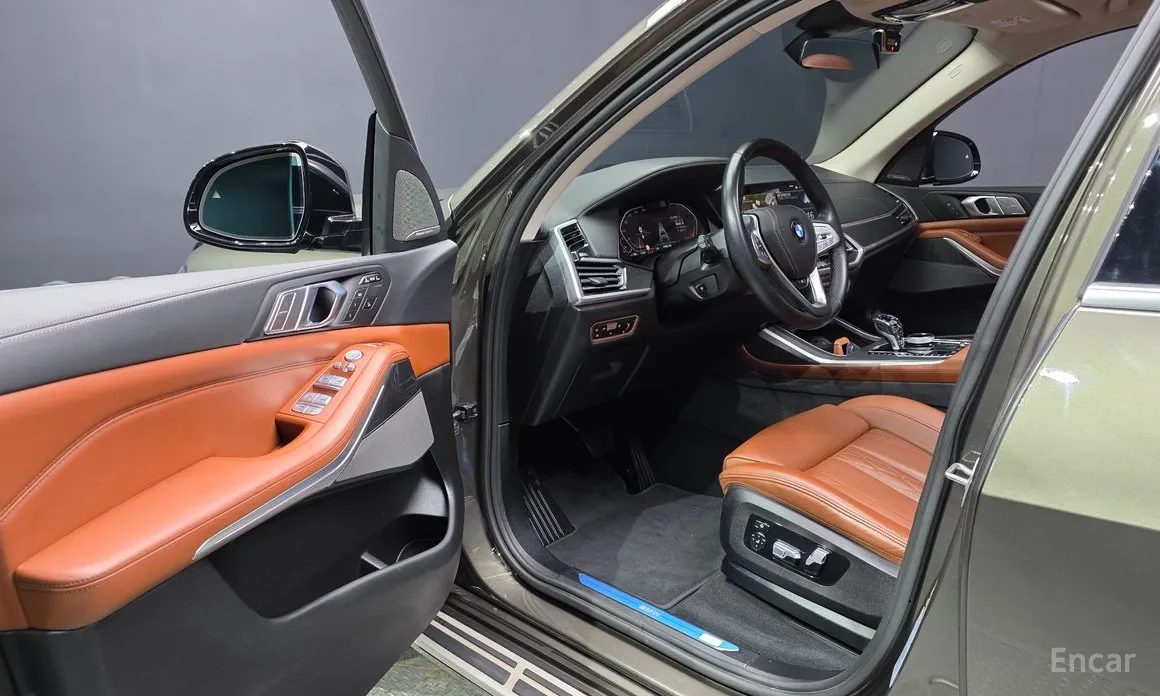 Фото 10 - BMW X7