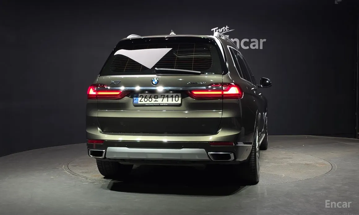 Фото 4 - BMW X7
