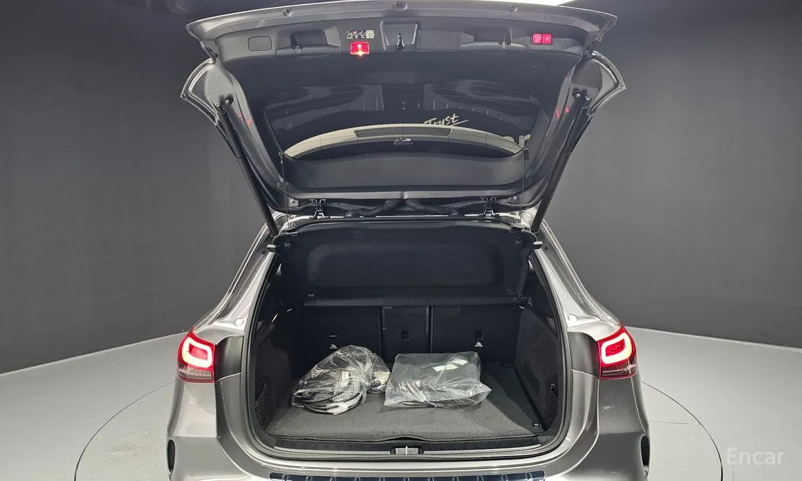 Фото 20 - Mercedes-Benz EQA