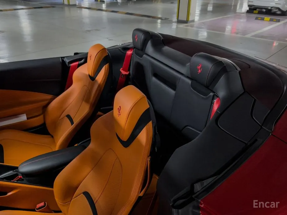 Фото 11 - Ferrari Roma