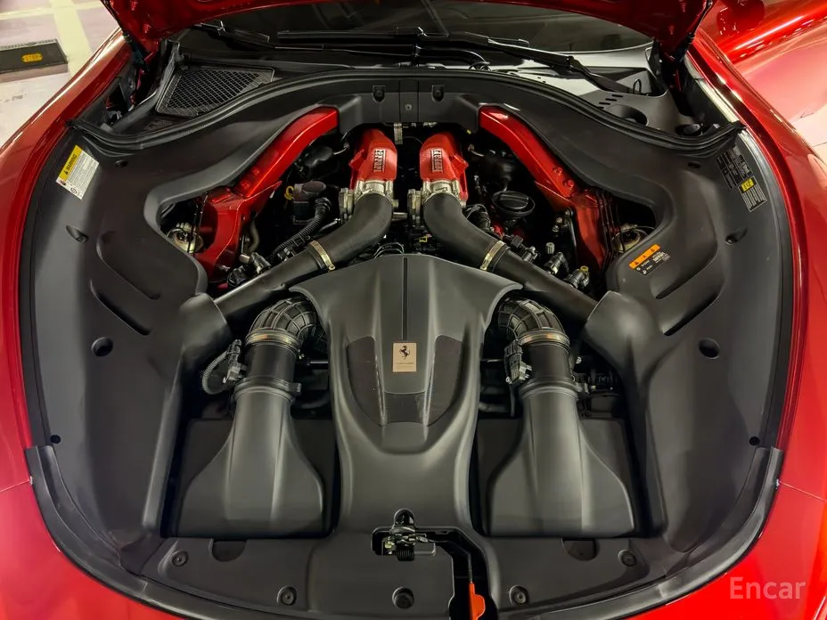 Фото 6 - Ferrari Roma