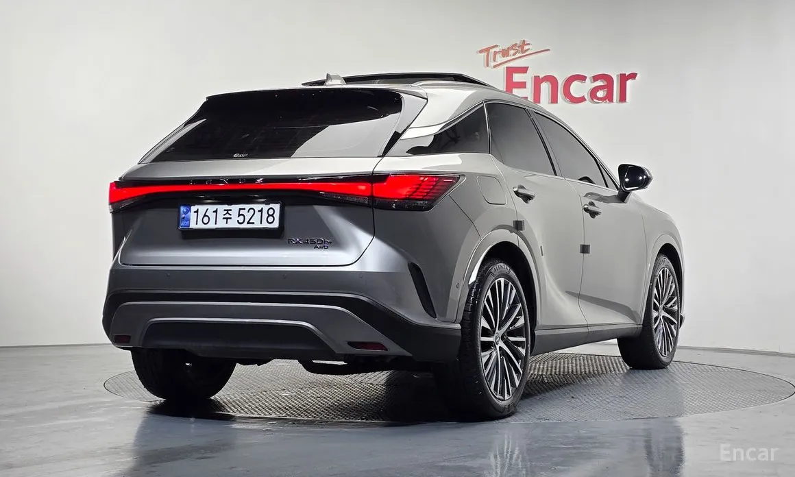 Фото 2 - Lexus RX