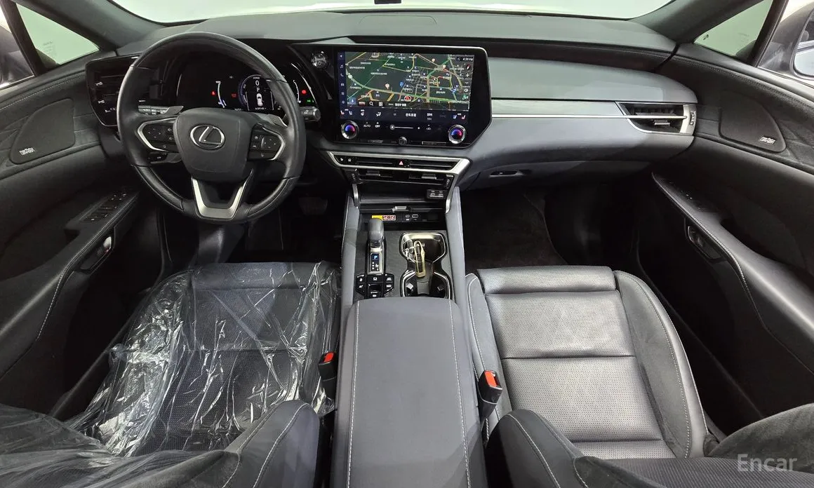 Фото 7 - Lexus RX