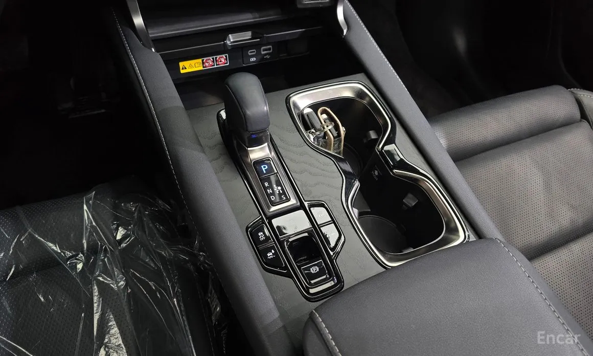 Фото 9 - Lexus RX