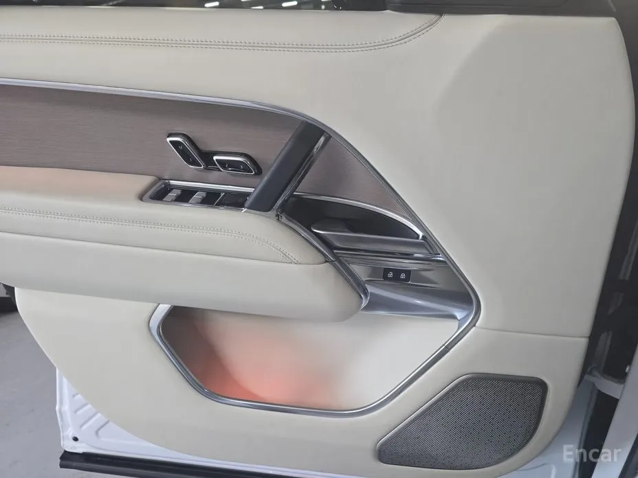 Фото 11 - Land Rover Range Rover