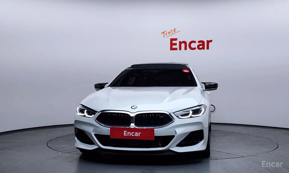 Фото 3 - BMW 8 Series