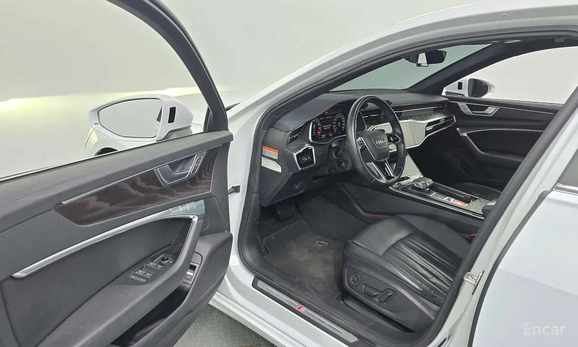 Фото 10 - Audi A6