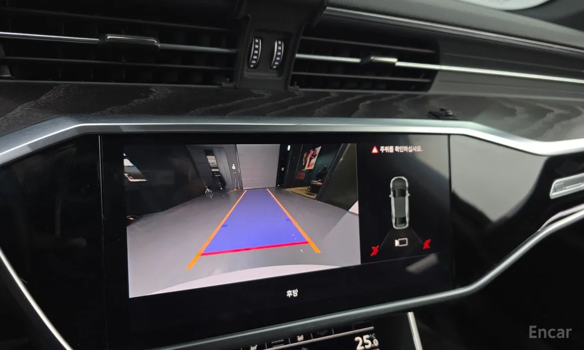 Фото 15 - Audi A6