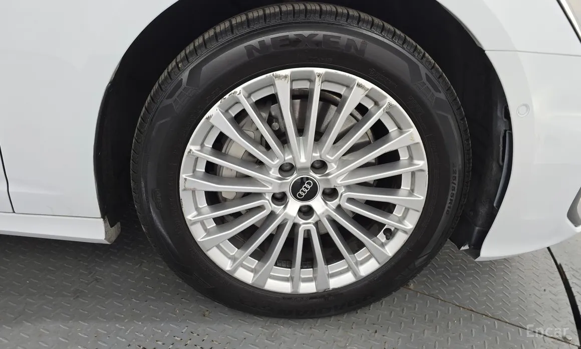 Фото 5 - Audi A6