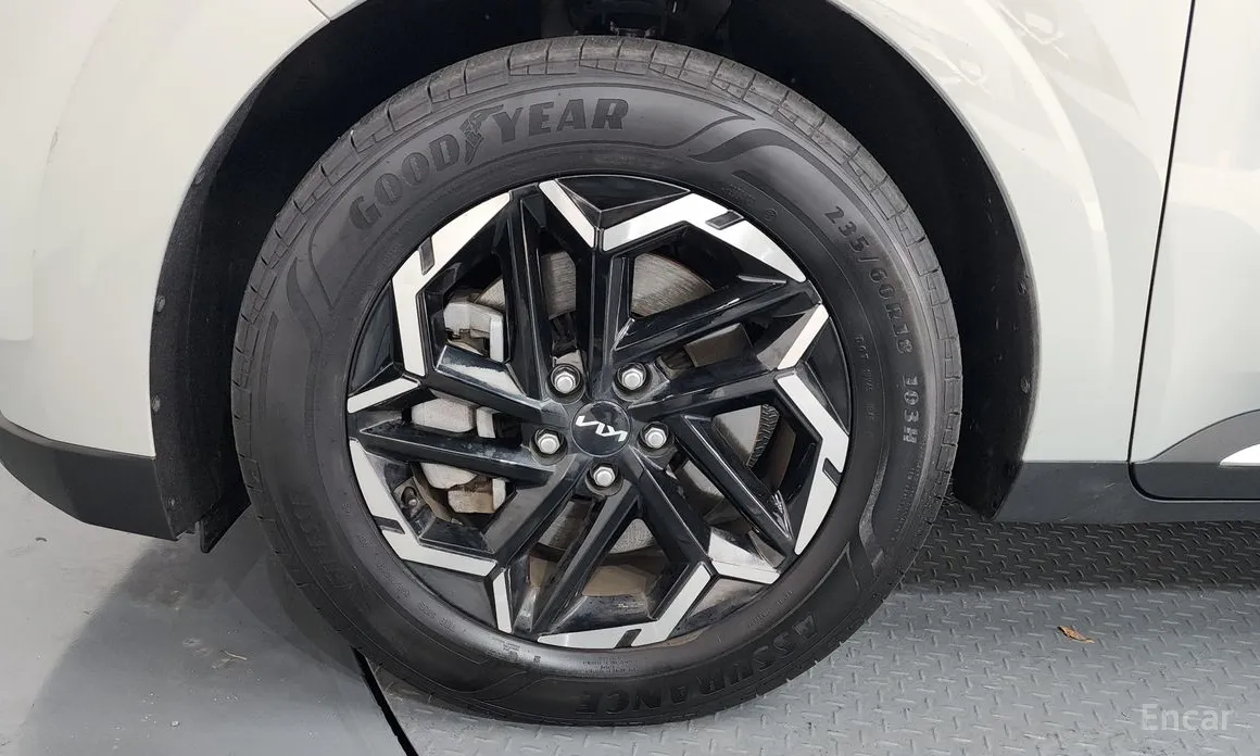 Фото 5 - Kia Carnival