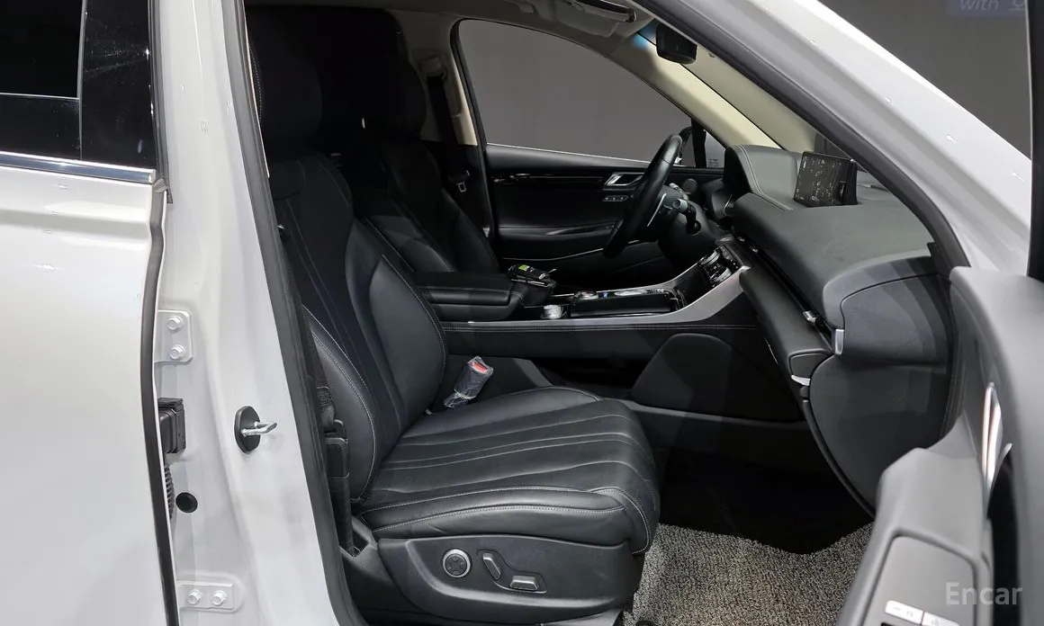 Фото 11 - Genesis GV80