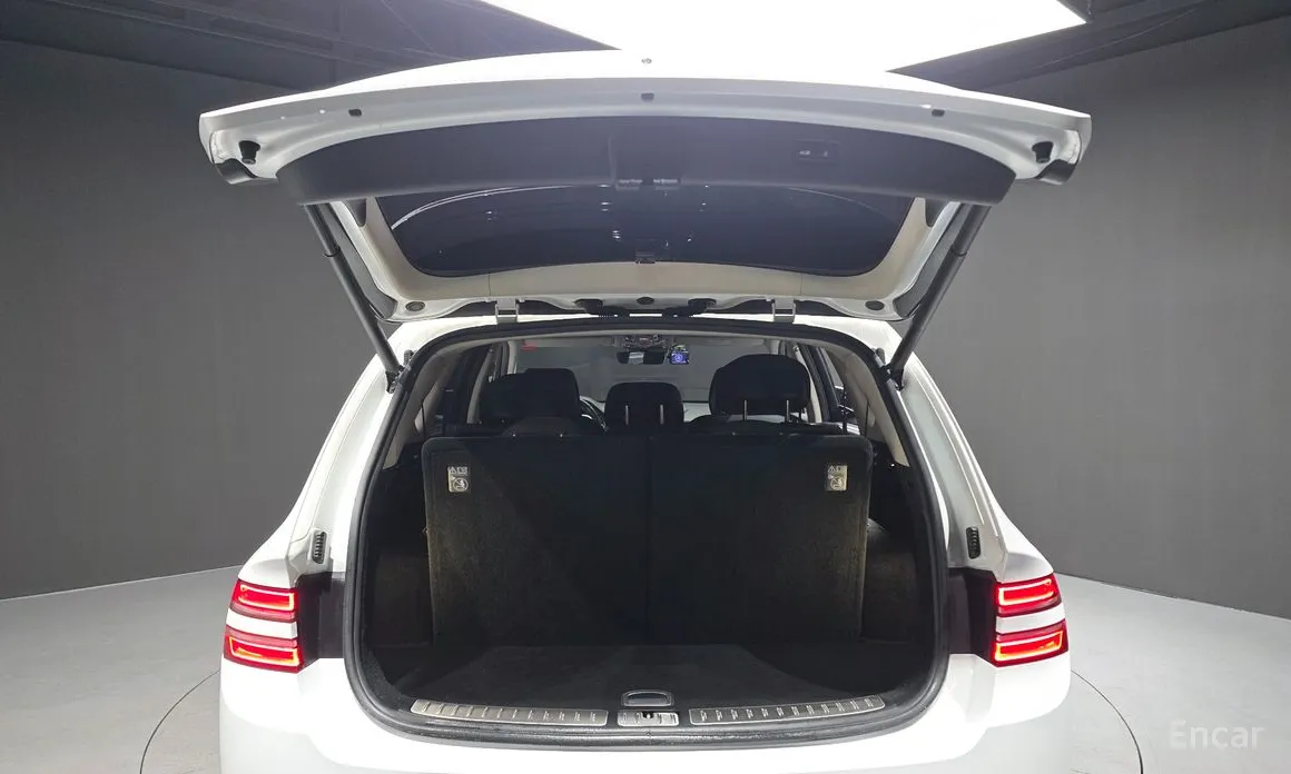 Фото 20 - Genesis GV80