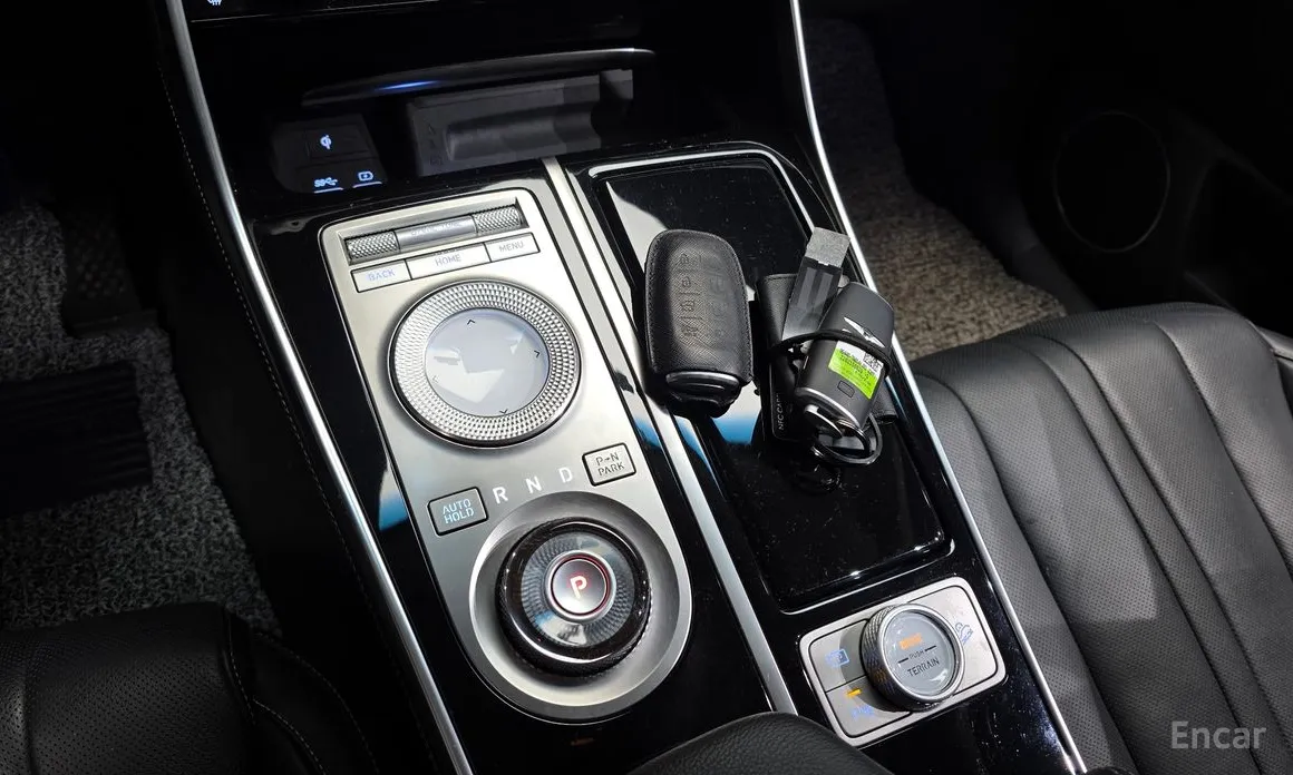 Фото 9 - Genesis GV80