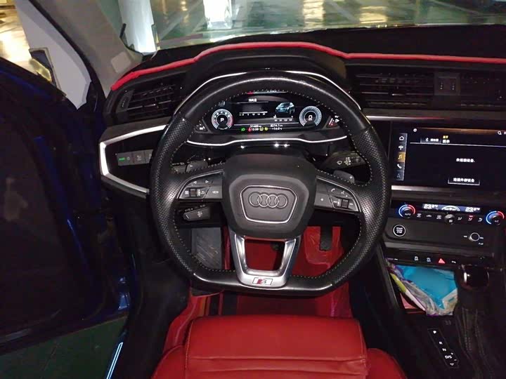 Фото 3 - Audi Q3 Sportback