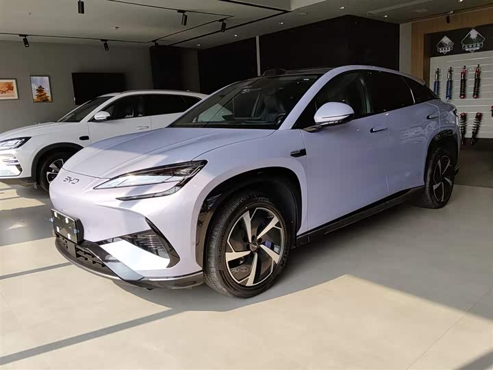 Фото 1 - BYD Sea Lion 07 EV