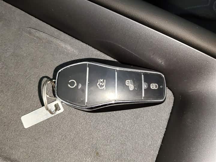 Фото 9 - BYD Sea Lion 07 EV