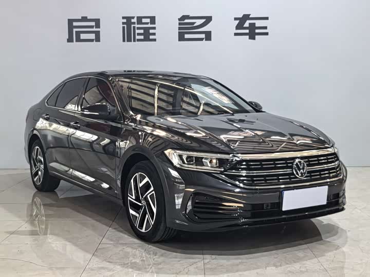 Фото 3 - Volkswagen Sagitar L