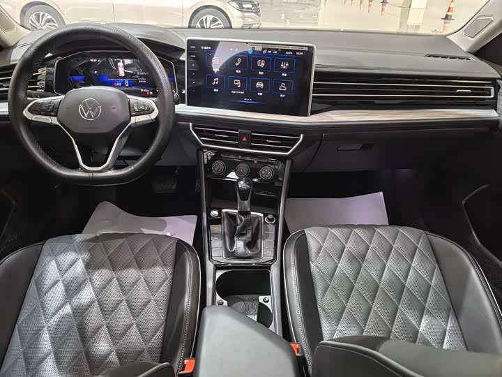 Фото 9 - Volkswagen Sagitar L