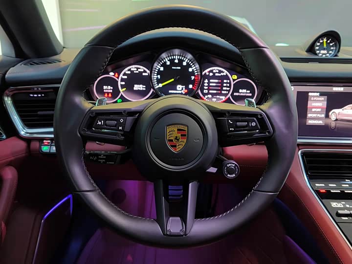 Фото 8 - Porsche Panamera Hybrid