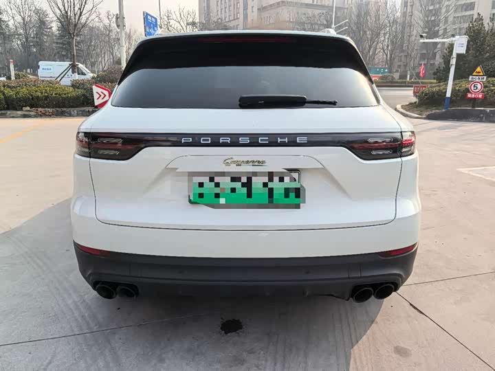 Фото 5 - Porsche Cayenne Hybrid