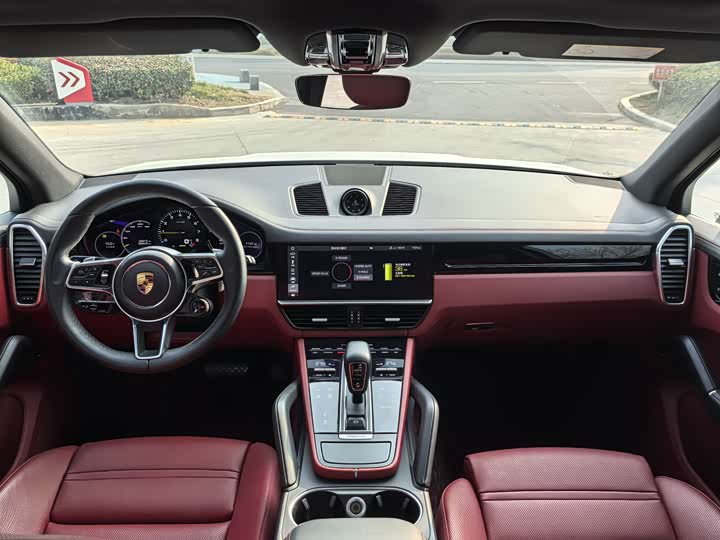 Фото 6 - Porsche Cayenne Hybrid