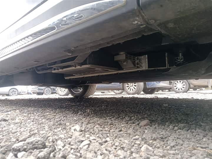 Фото 2 - Hongqi HS7 Hybrid